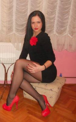 More pantyhose & tightshttps://pantiesimperiium.blogspot.com/search/label/pantyhose