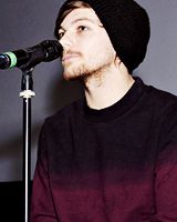 itstravismaddox:  Louis Tomlison + beanies 