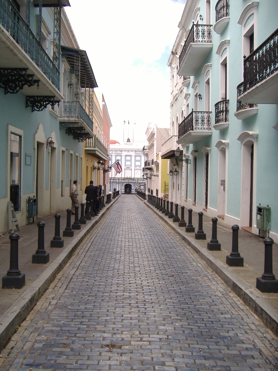 nuyoricanbian:  Entrance of La Fortaleza 