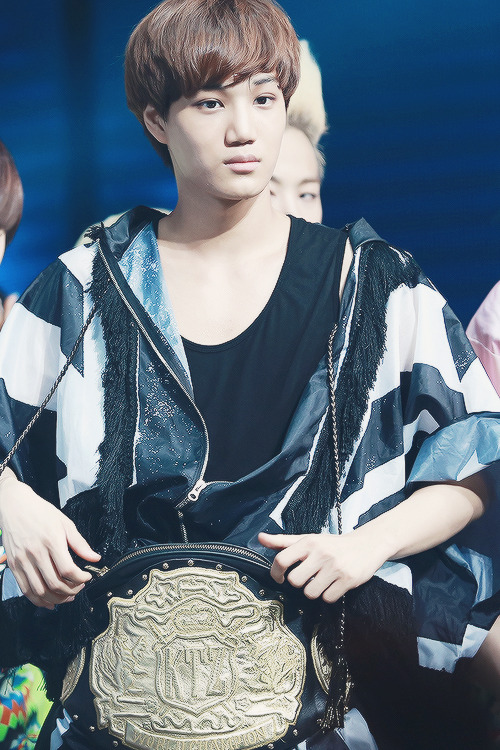 xiumania:  85/400 wolf era pics 