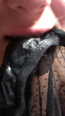 Lizzycrow:final Stage… Cleaning. My Panties Got All Wet So I Had To Clean Them