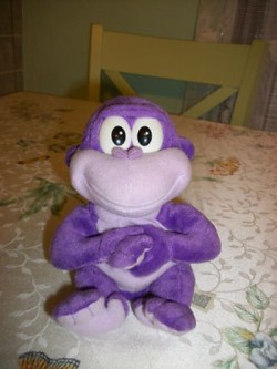 windows-98:  windows-98:  I found more pictures of the bonzi buddy plush on an ebay archive  according to the seller’s description you got this plush if you paid for gold membership with bonzi buddy so if you were foolish enough to fall for their adware