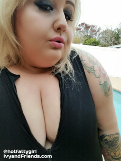 hotfattygirl:www.IvyandFriends.com