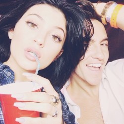 kyliejennerallday:  kyliejenner: pre hair &amp; makeup party