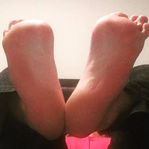 #foot #feet #footfetishnation #feetmeasured #footgoddess #size12 #sole #toes #pedicure #prettyfeet #