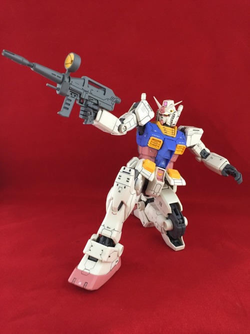 Simple, clean RX 78-2 OYW Game Color Ver. build! This kit was very photogenic :)