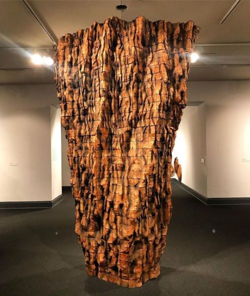 Second to last day of the @womeninthearts’s Ursula von Rydingsvard (@ursulavonryd) exhibition.