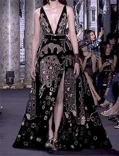 evermore-fashion:Elie Saab Fall 2016 Haute Couture Collection