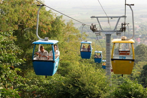 There are two gondolas you can take up the Black Virgin Mountain. The retro one takes much longer bu