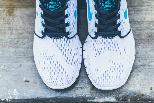 nock-nock-nock:  Nike SB Stefan Janoski Max “White/Clearwater”