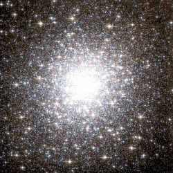 astronomicalwonders: 150,000 Stars - The Messier 2 Star Cluster This massive Star Cluster (The Messier 2 Star Cluster) is 13 billion years old - making it one of the oldest star clusters in the Milky Way Galaxy. Not only is this Star Cluster ancient,