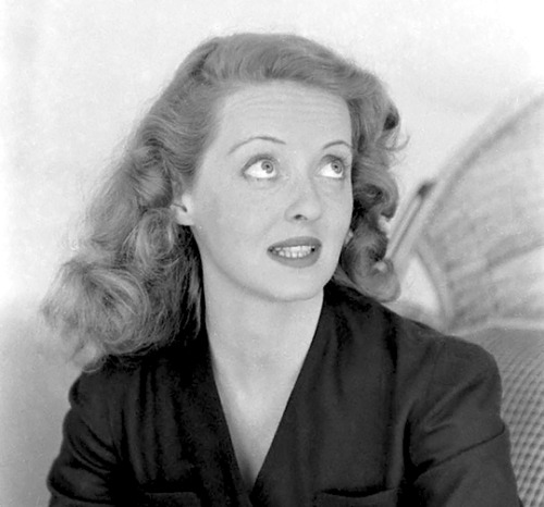 julia-loves-bette-davis: Bette Davis for LIFE 〡 Alfred Eisenstaedt, 1939