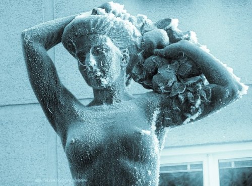 vintagepales: Frozen Fountains via ckylptyrasculpture A Baltic capital of an empire, or an enchant