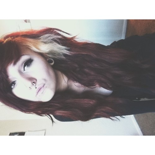 m0rphlne:  follow my IG: sillysick   HAIR.  <3
