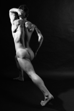  http://banging-the-boy.tumblr.com/archive  
