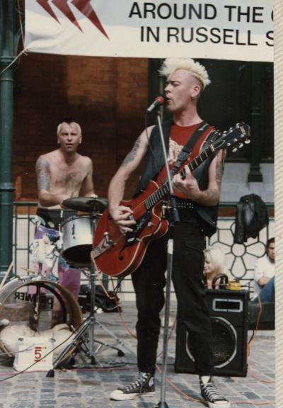 fuckyeahpsychobillyboys:  Klingonz, Covent Garden ‘94 