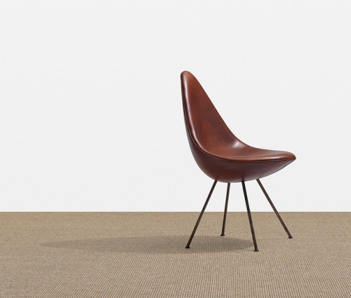 modernlove20:Favorite Picks: Wright: Scandinavian Design Arne JacobsenDrop chair from the SAS Royal 