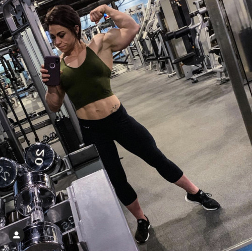 girlswithbiceps:Girl Biceps Rock!