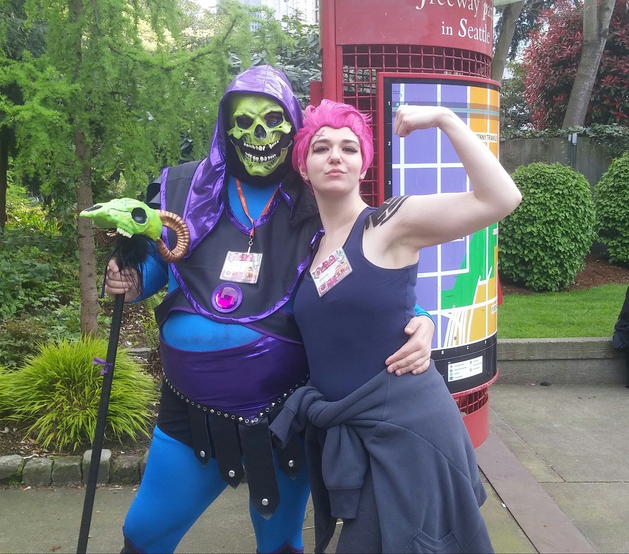 skuttzdoescosplay:  I just straight up made a Cosplay blog since it *could* go on