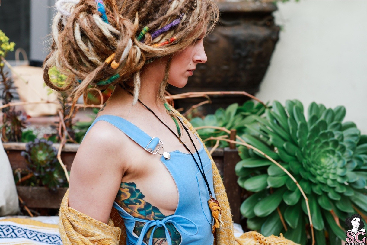 thedarksideofgruff:  Damsel
