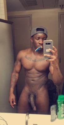 vizionairy:  Enoch AKA Rexx RoyaleCaught my eye…  Http://www.Vizionairy.tumblr.com  