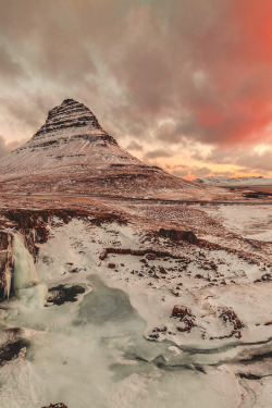 lsleofskye:  Sunrise - Kirkjufell & Frozen