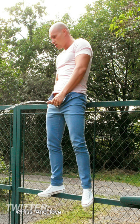 J'AIME LA PISSE
