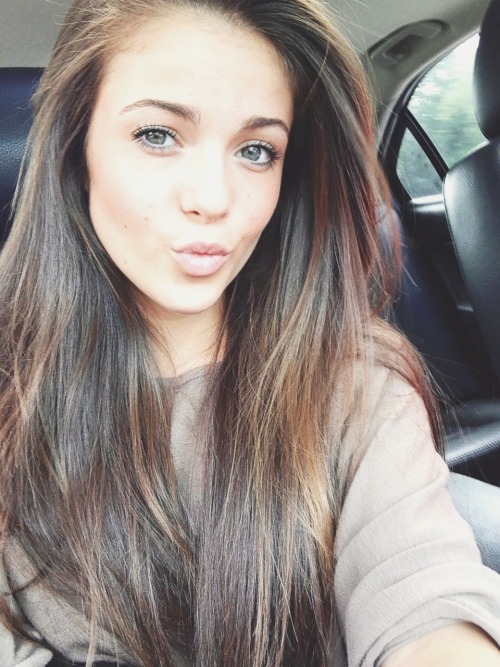 twerkforcats: going to work selfies r fun and dangerous