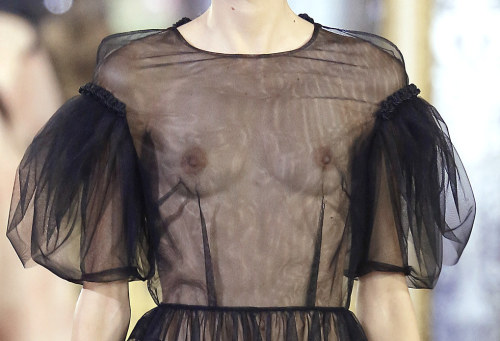 yoursly:  what-do-i-wear:  Simone Rocha rtw sp 16  showing up to your funeral like  