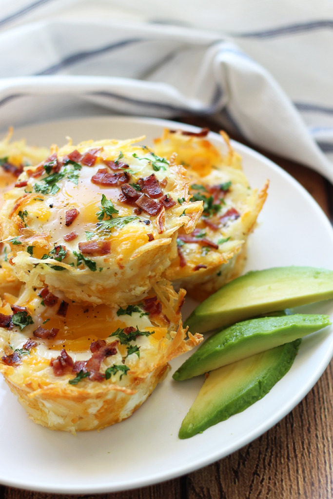 craving-nomz:  Hash Brown Egg Nest with Avocado