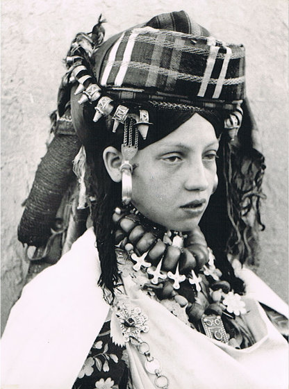 Jewish woman in the Amazigh town of Goulmima, Morocco, ca. 1935. Jean Besancenot.Jews inhabited the 