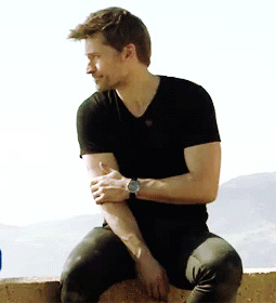 nikolajfangirlteam:Nikolaj Coster-Waldau for Men’s FitnessA Dane in the California sunshine