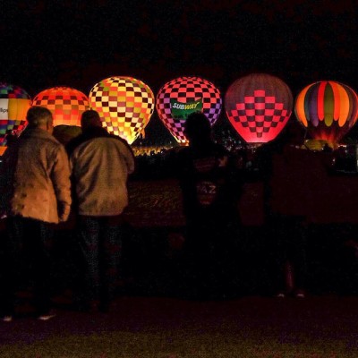 Morning glow at #balloonfiesta. #abq #aibf #albuquerque #balloonfiesta2014 #balloons (Photo by Morgan Petroski @morgpet/Journal)