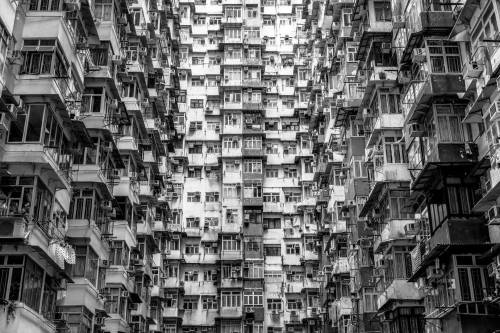 Cage houses in Hong-Kong… © Zelebhttps://painted-face.com/