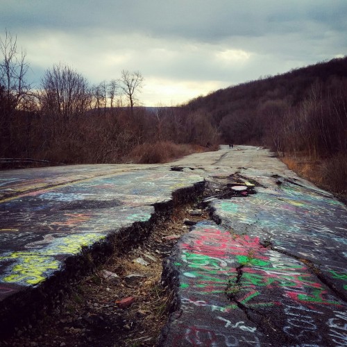 veruca-assault: These are some Instagram snapshots from a daytrip I took out to the abandoned town o