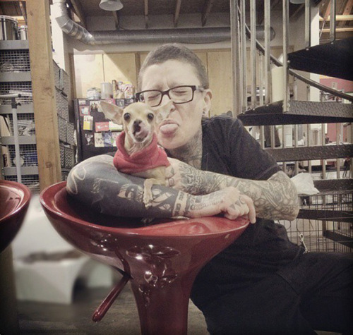Pet Oncologist Creates Lamps With Animal X-Rays