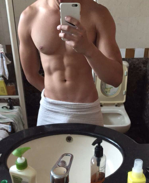 leakedsgboysv2: leakedsgboys: unf Reblog for more guys ;) Submit: leakedsgboys@gmail.com vi