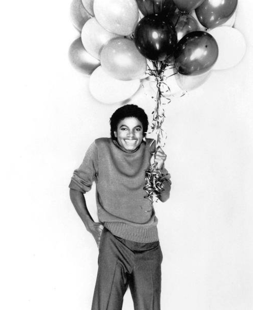 Joyeux Anniversaire MICHAEL!!!………..No.5