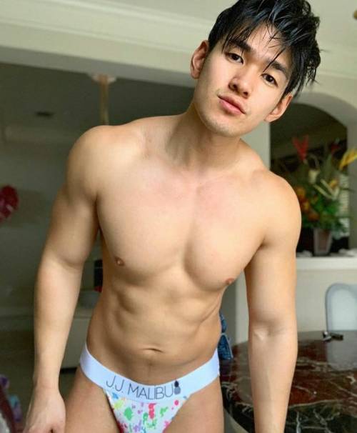 jjmalibu:   The Hottest Asian Guys Here!