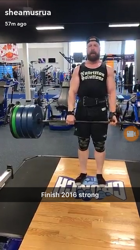 lovedeidrelove:New pics from Sheamus’ SnapChat of him working out. 12-31-2016