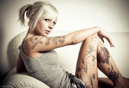 Women with tatoos