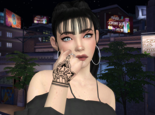 I tried a new editing style on Sims 4, cuz I don’t like it in sims 3 XD but still, I feel like