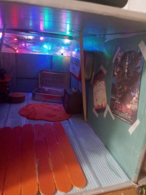 The Bedroom For My Worm Onion.