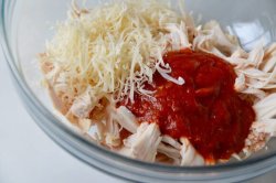 foodffs:  Easy Cheesy Chicken StromboliReally