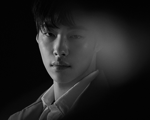 netflixdramas:Behind the scenes photos of Woo Do Hwan 우도환 for Dazed Korea (April 2022)