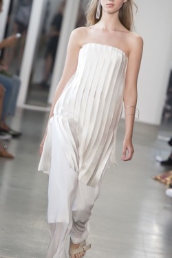 theminimarket:  Dion Lee Spring 2017 RTW (via Vogue Runway) 