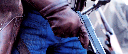steebrogerz:  the cinematography guy could lift the hammer probably