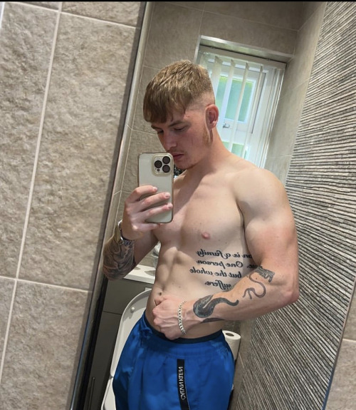This Lad Is So Hot. Just A Normal Manchester Lad. Would Absolutely Love To Fuck Him