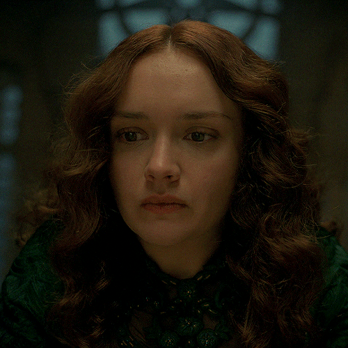 OLIVIA COOKE As ALICENT HIGHTOWER — 1.09 | "The Green Council"