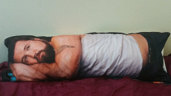 Afivestarman:i Cannot Fucking Believe This Pillow Is An Actual Thing That I Actually